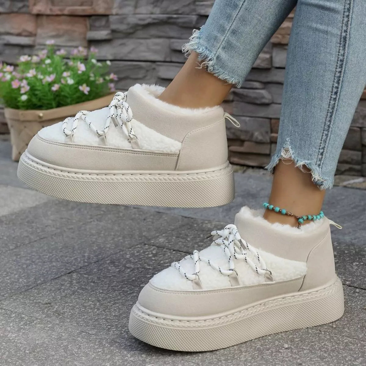 Cozy Plush Lined Lace-Up Platform Winter Boots
