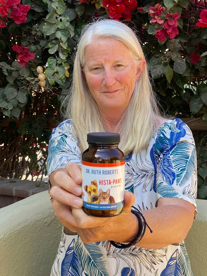 Hista Paws — Plant-Based Quercetin & Nettles Formula for Dogs & Cats | Dr. Ruth Roberts