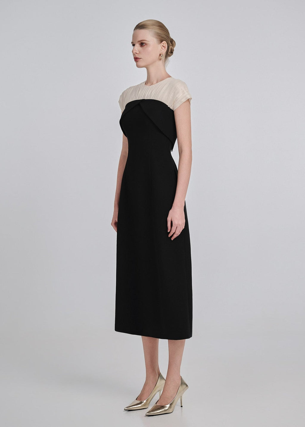 Pleated Organza Neckline Midi Dress