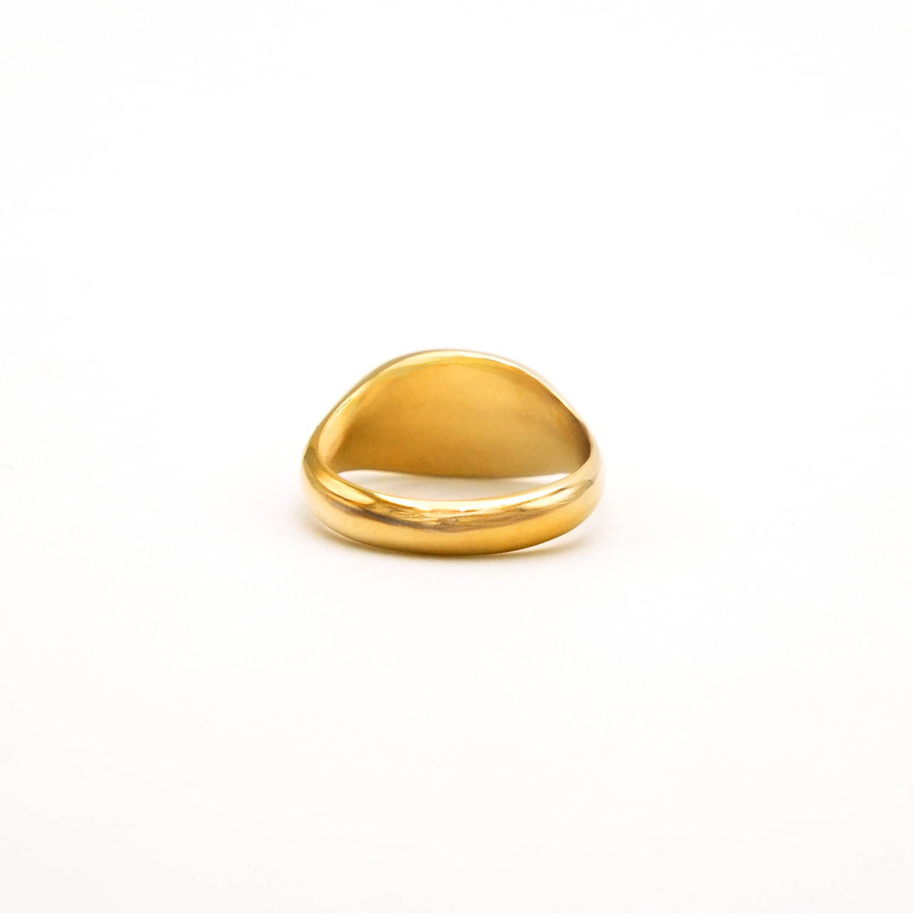 Narrow Oval Signet Ring | Pendo