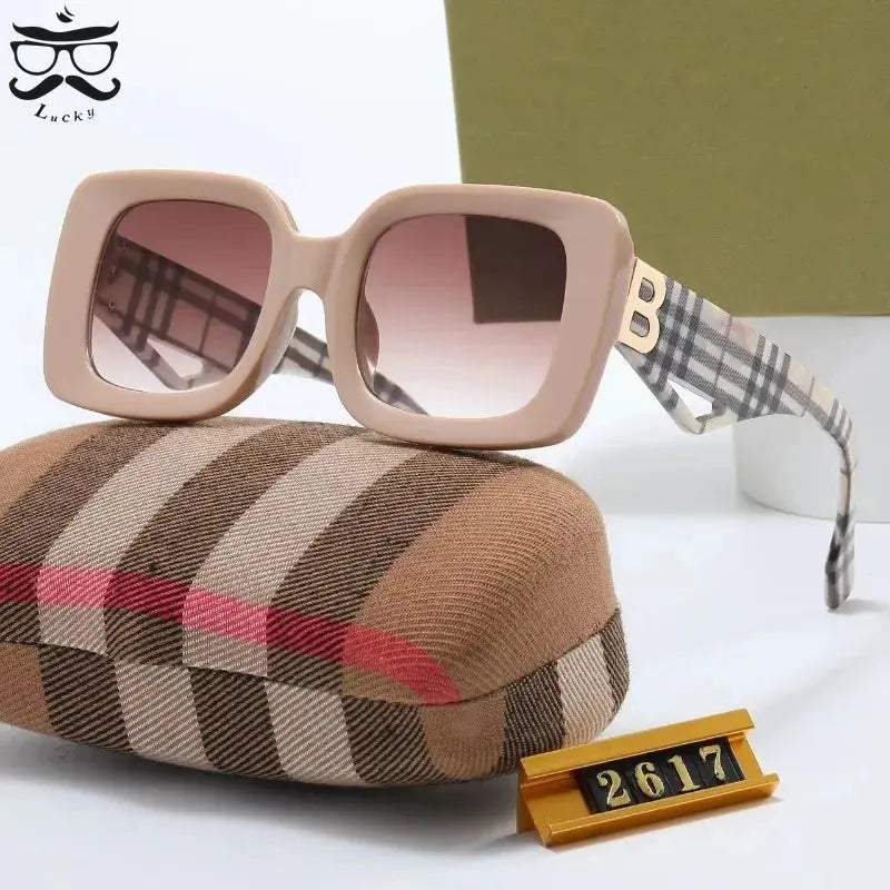 Women's Sunglasses - Large Frame Sun Protection - Retro Stylish
