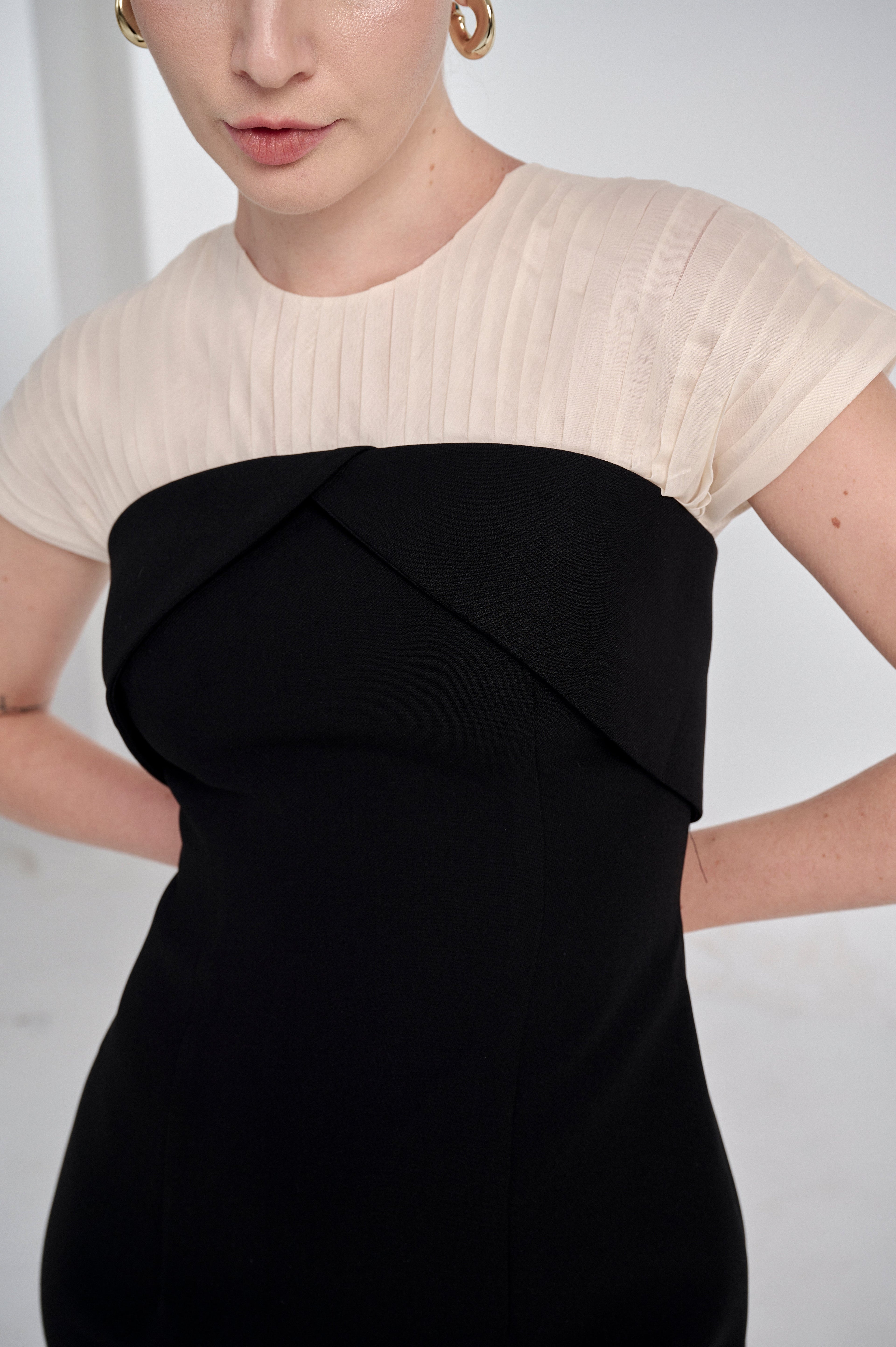Pleated Organza Neckline Midi Dress