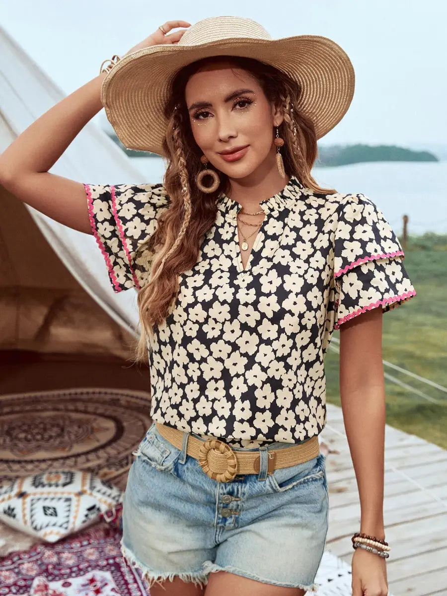 Women's Blouse - Floral Short Sleeve Contrast Trim - Casual