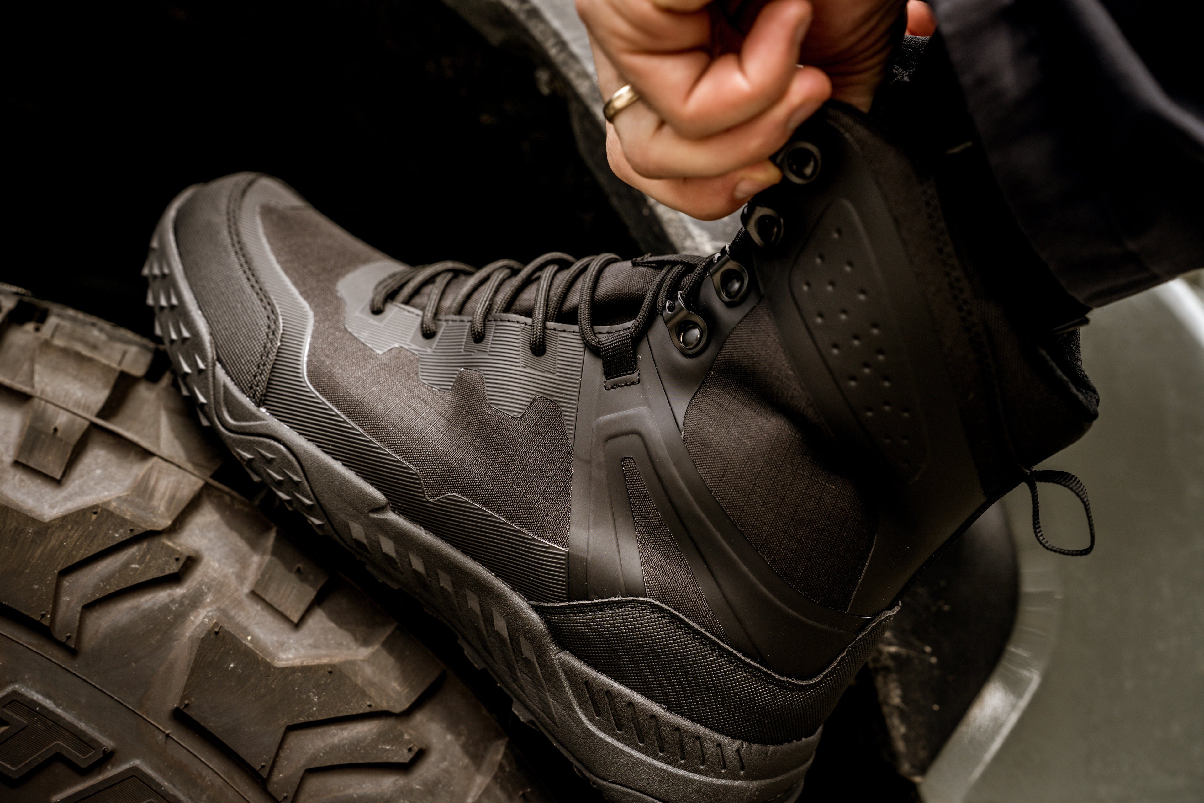 Ultima High Side Zipper Fast Boot