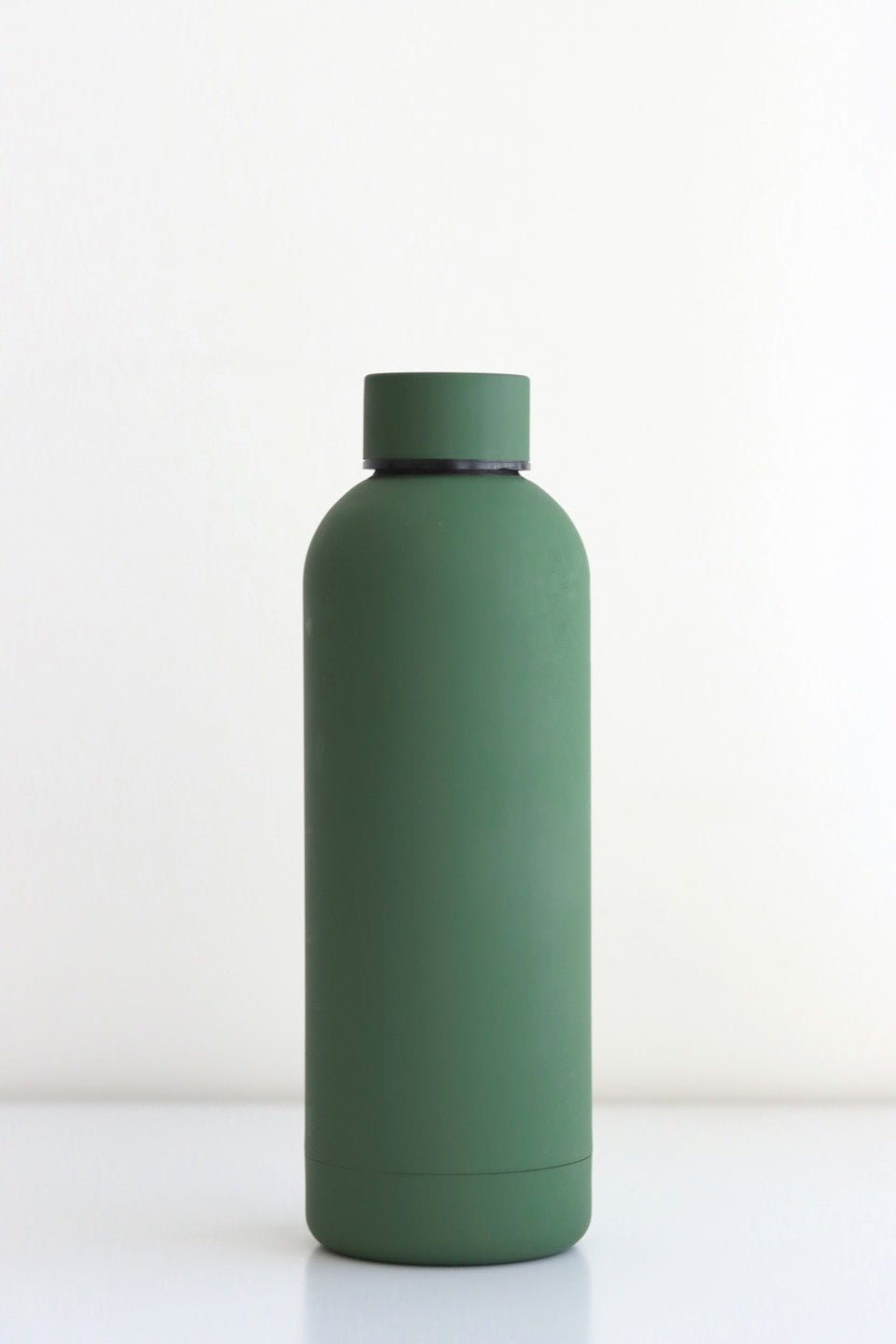 Collapsible silicone water bottle expanded